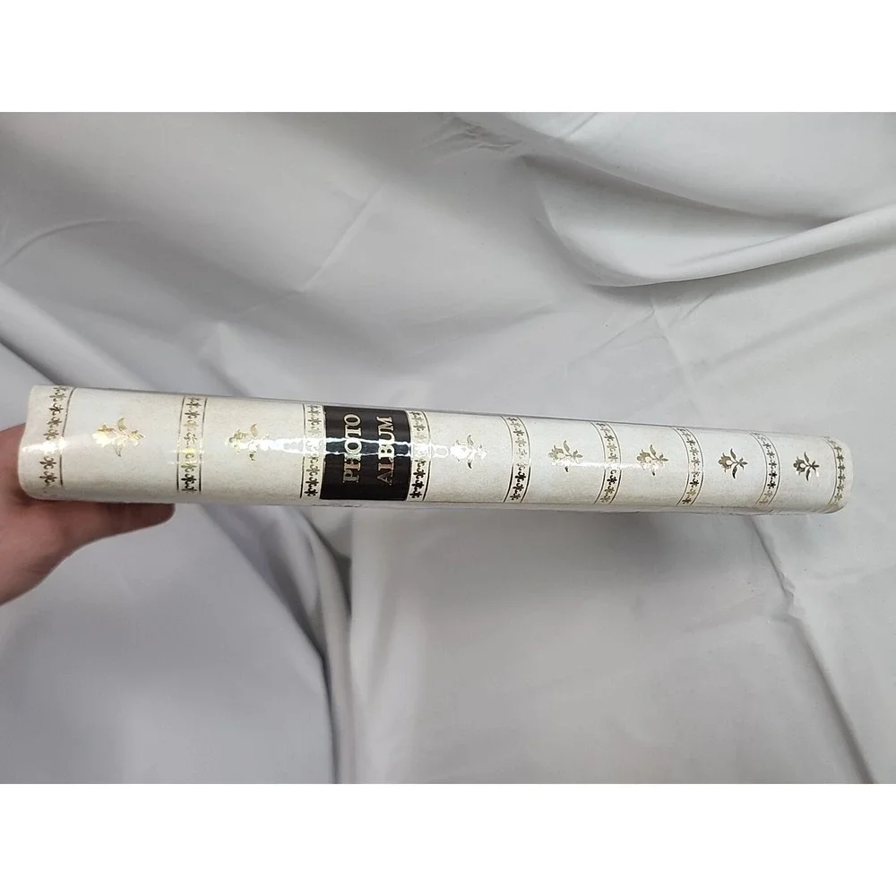 Vintage 1983 Pioneer Japan 300 Photo Album White Gold Marble Leatherette‎ BDP-35